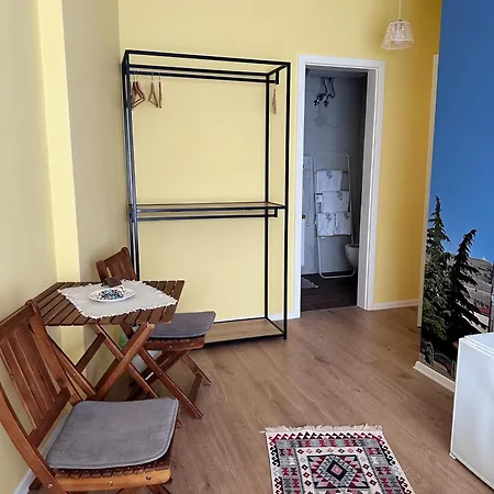 Bed and Breakfast 107 Dreams