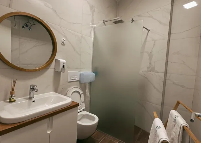 Bed and Breakfast 107 Dreams