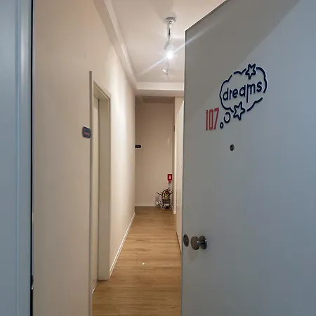 107 Dreams Alojamento de Acomodação e Pequeno-almoço Tirana