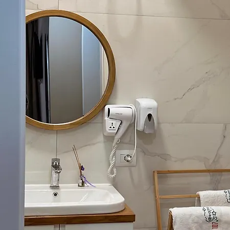 Alojamento de Acomodação e Pequeno-almoço 107 Dreams 3*